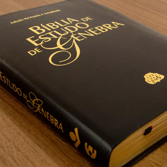 Capa Bíblia de Estudo Genebra